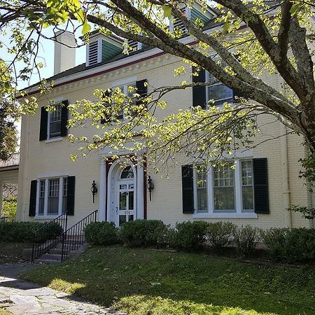Morehead Manor Bed And Breakfast Durham Exteriör bild
