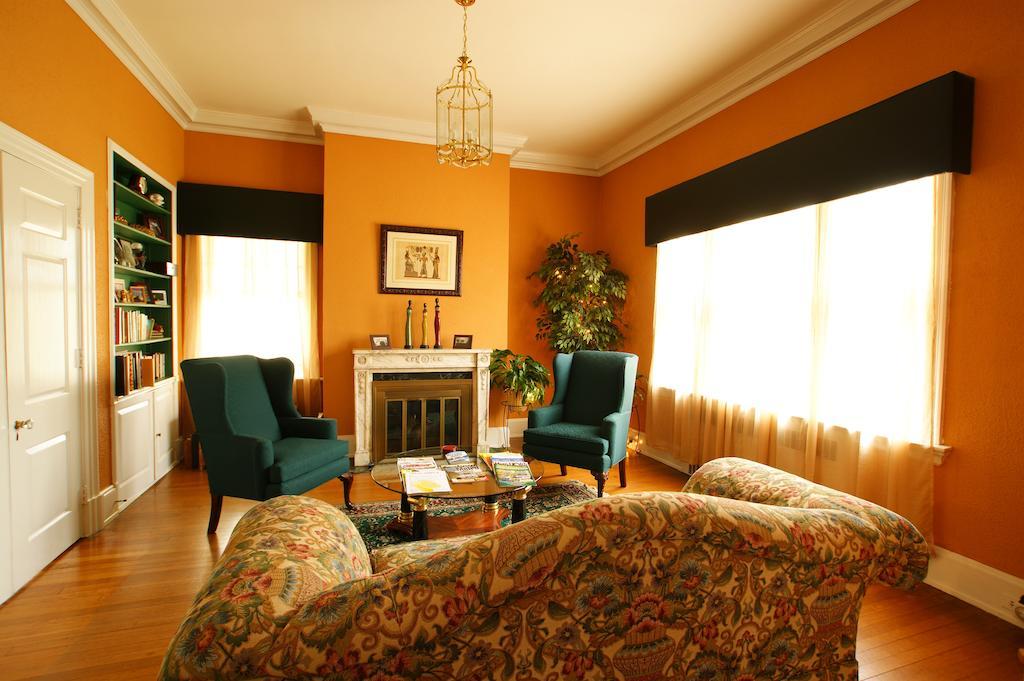 Morehead Manor Bed And Breakfast Durham Exteriör bild
