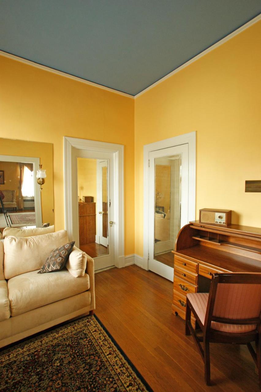 Morehead Manor Bed And Breakfast Durham Exteriör bild