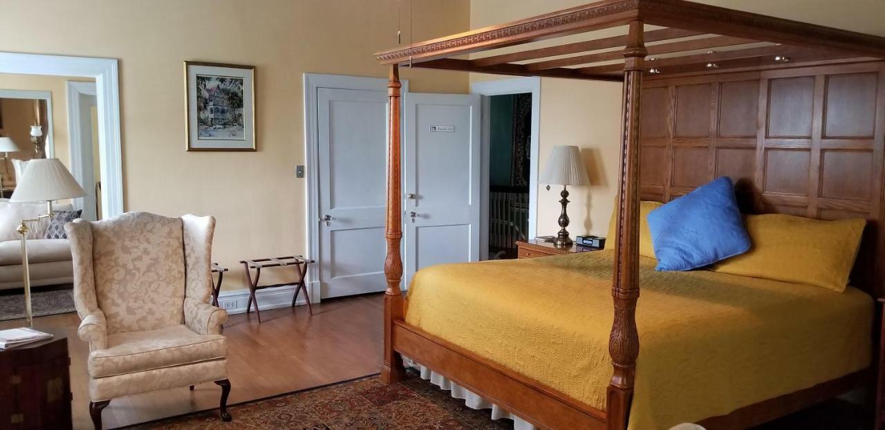 Morehead Manor Bed And Breakfast Durham Exteriör bild